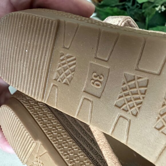 Elegant Rhinestone Embellished Rose Gold Sandals Size 39 - Picture 5 of 7